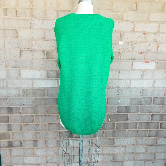 "M" Green knitted sweater - Picture 6 of 11